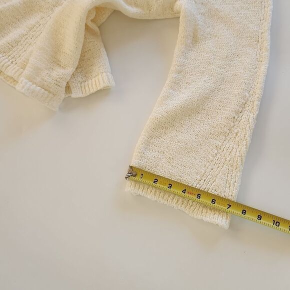 CHICO'S Cream loose fit pull over Sweater - Picture 10 of 13